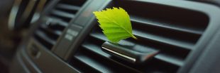Comment nettoyer l'intérieur de sa voiture sans produits toxiques ?